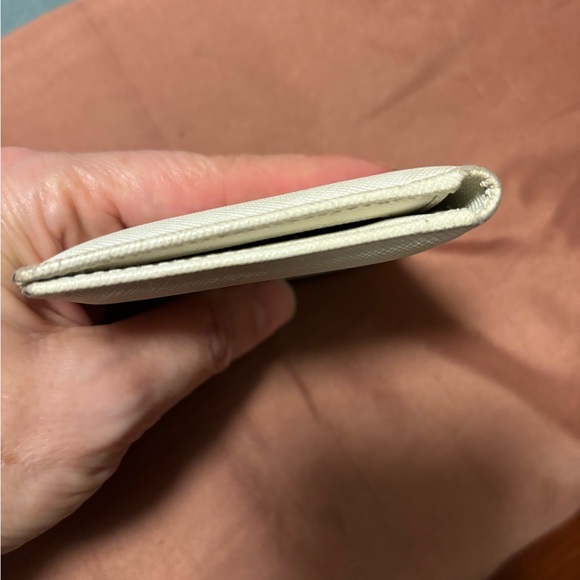 Prada Wallet - Picture 4 of 8